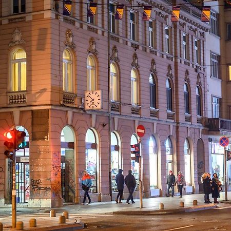 Megapolis Main Street Suites Sarajevo Exteriör bild